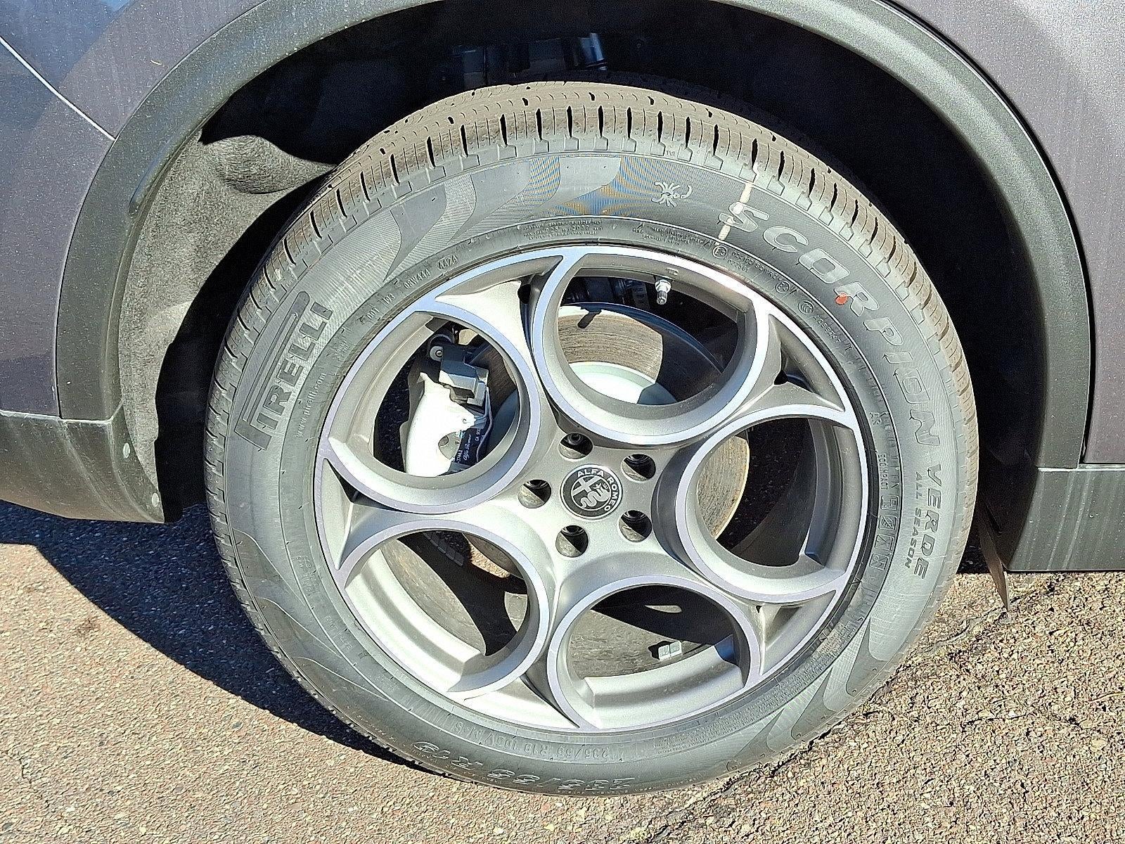 2025 Alfa Romeo Stelvio AWD