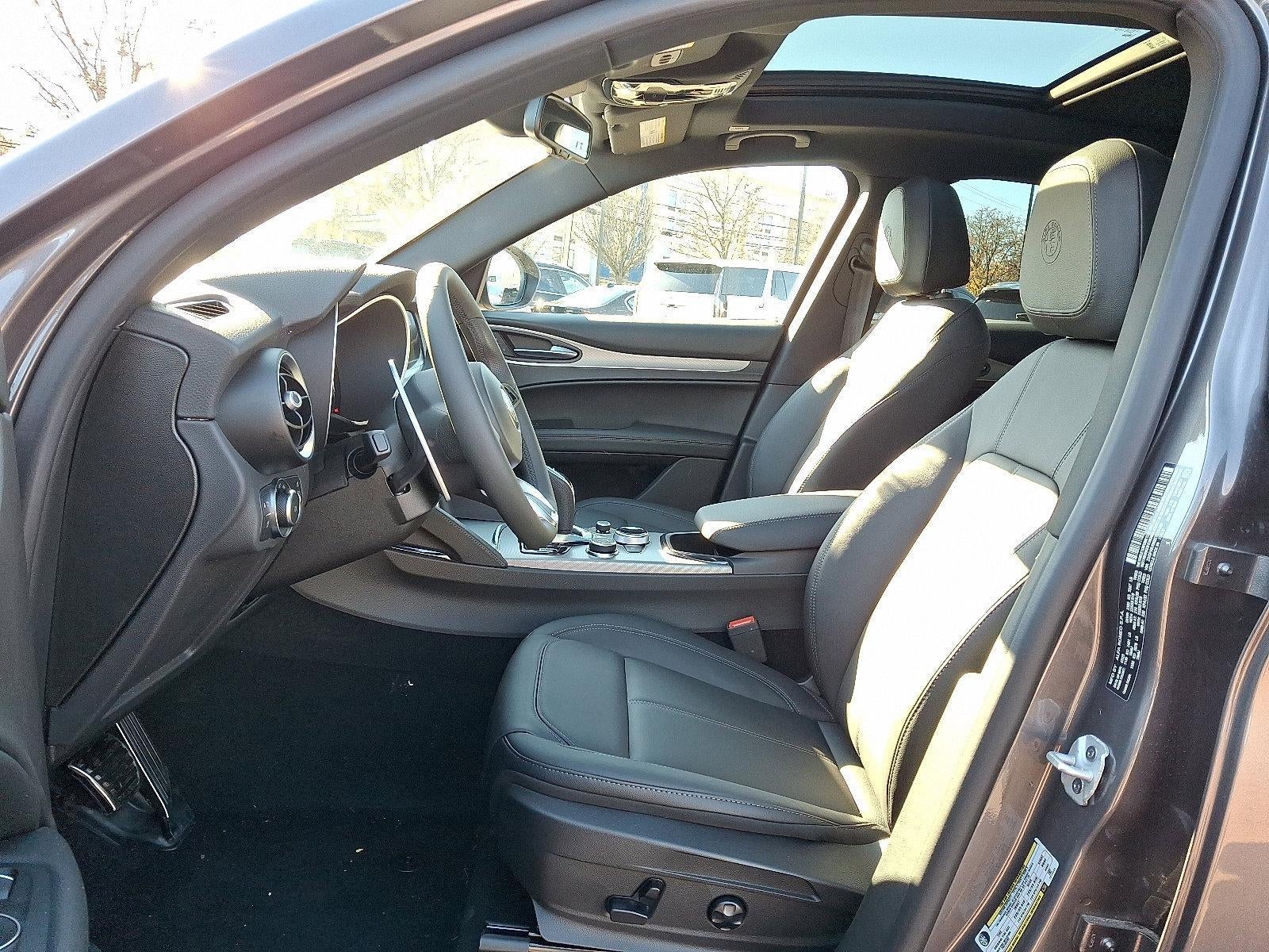 2025 Alfa Romeo Stelvio AWD