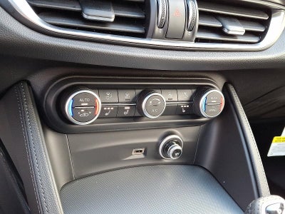 2025 Alfa Romeo Stelvio AWD