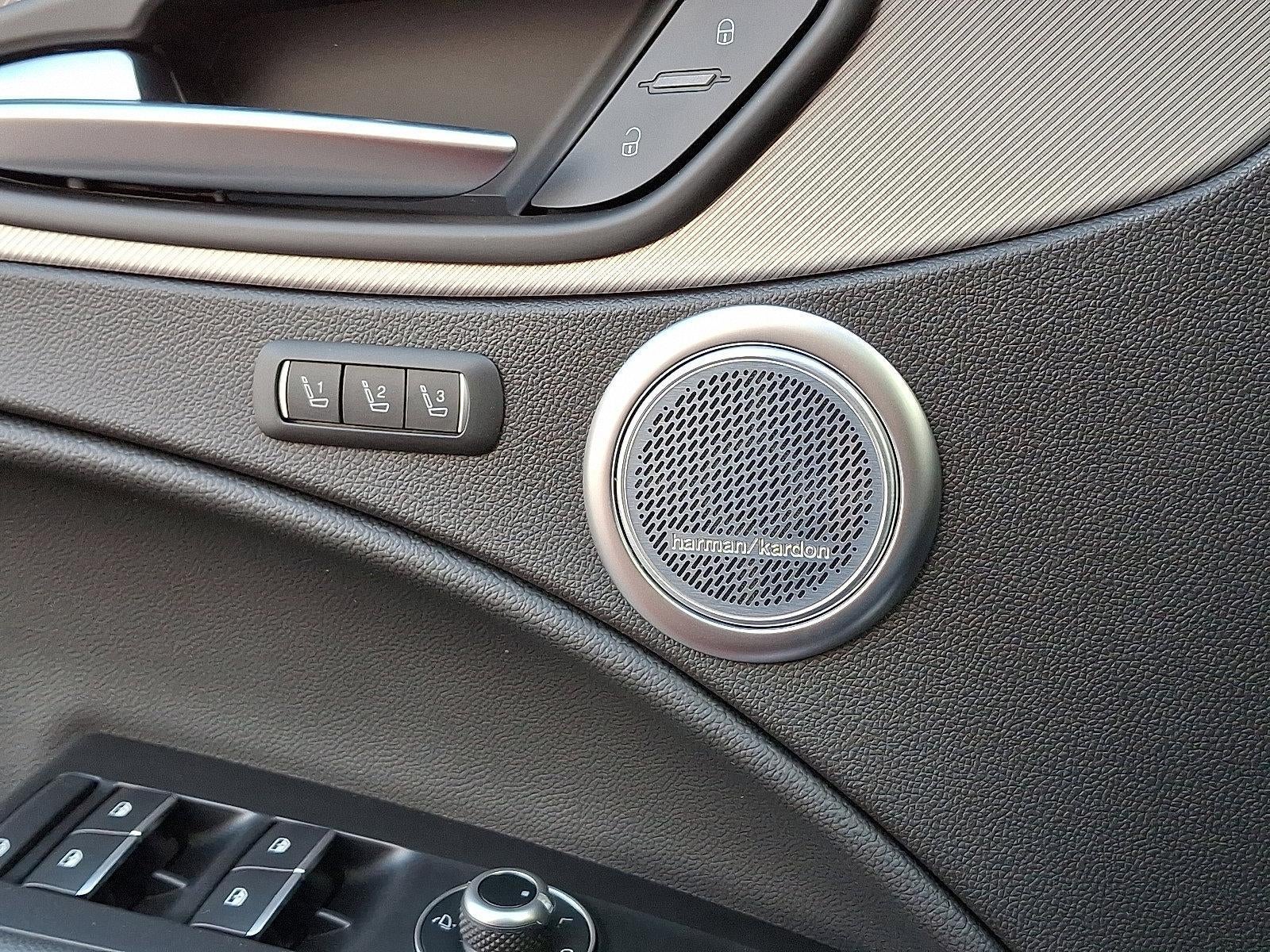 2025 Alfa Romeo Stelvio AWD