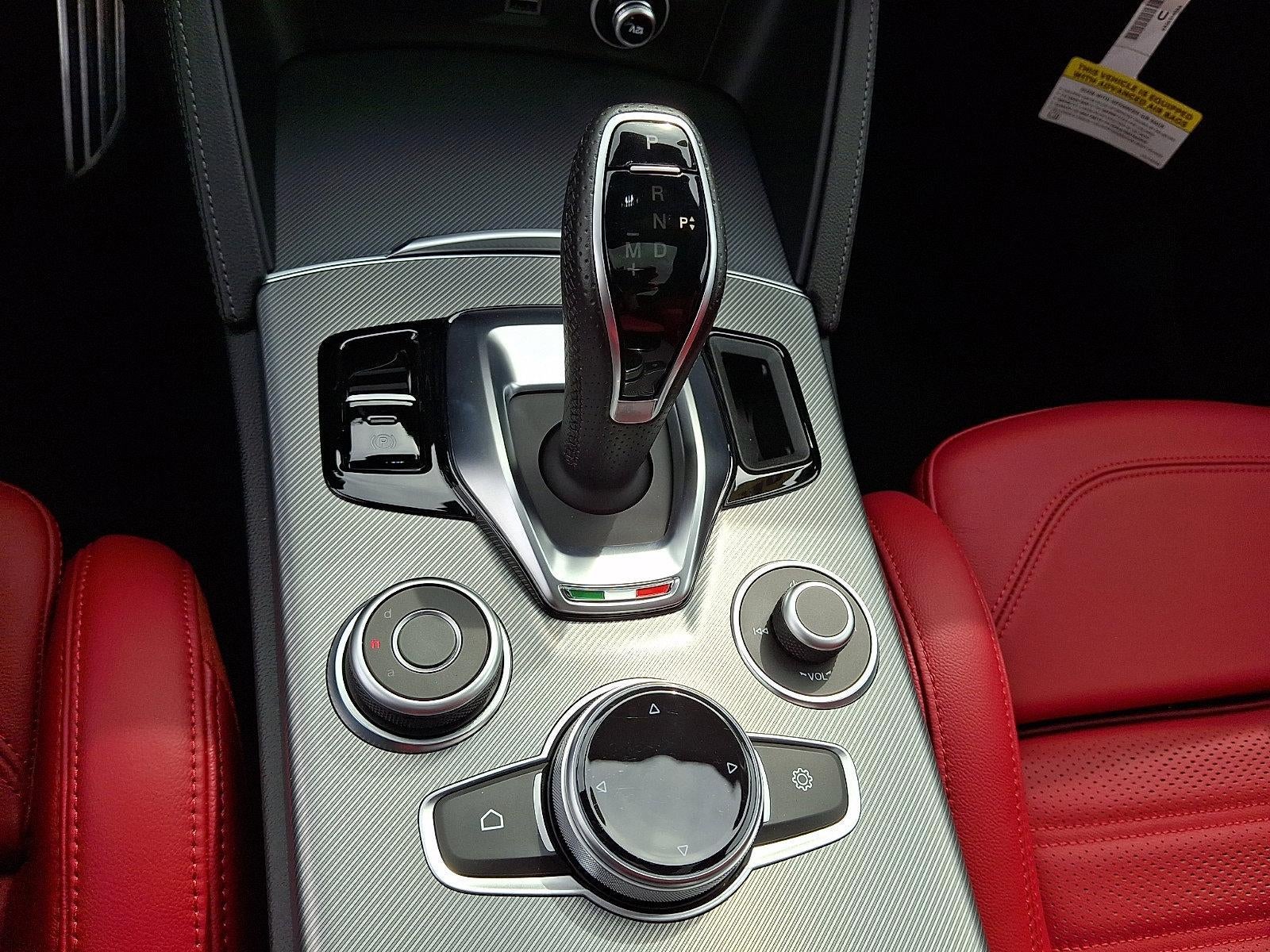 2025 Alfa Romeo Stelvio AWD