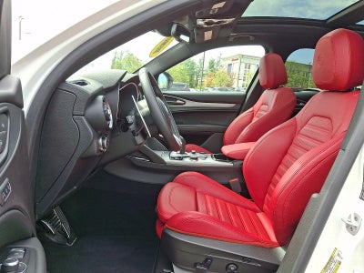 2025 Alfa Romeo Stelvio AWD