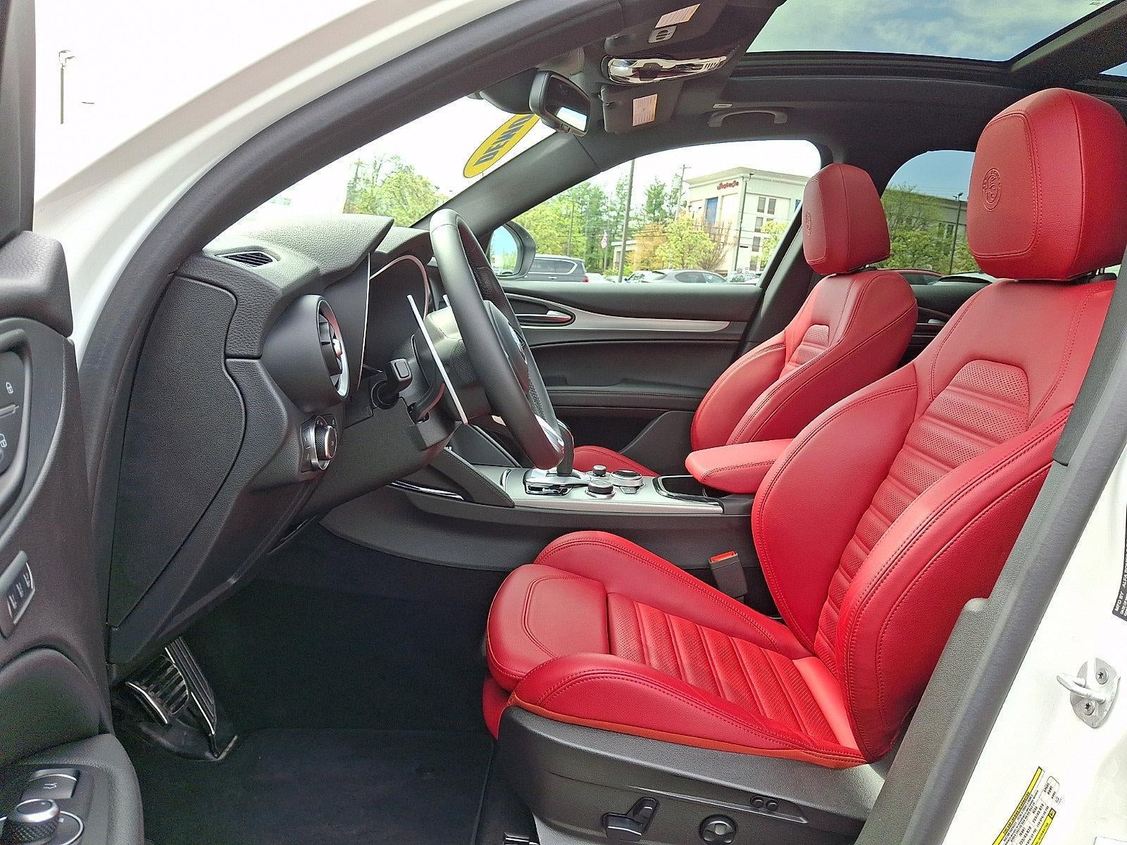 2025 Alfa Romeo Stelvio AWD