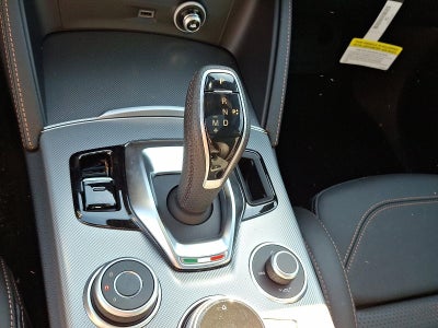 2025 Alfa Romeo Stelvio AWD