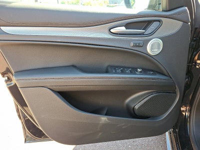 2025 Alfa Romeo Stelvio AWD