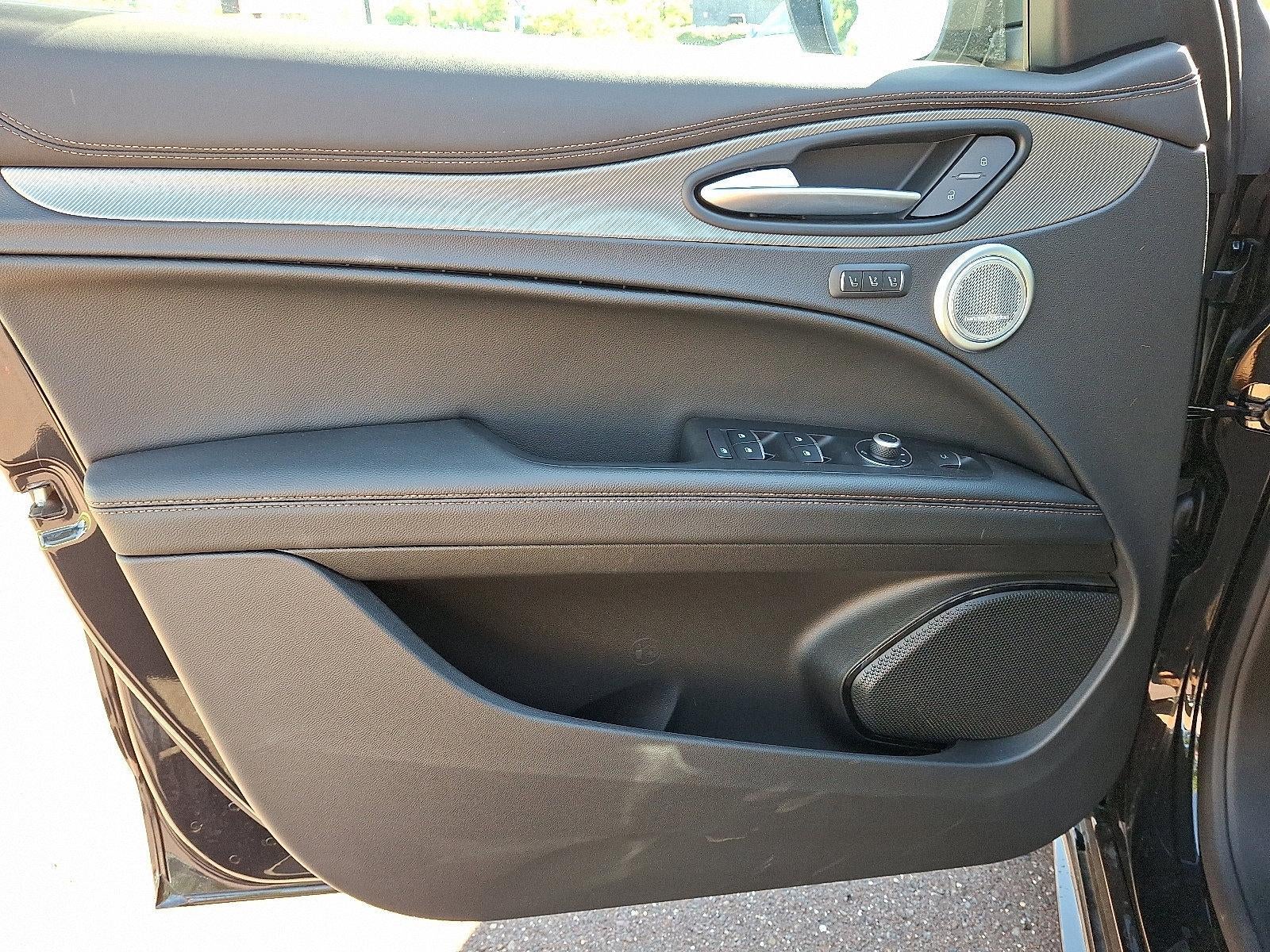 2025 Alfa Romeo Stelvio AWD