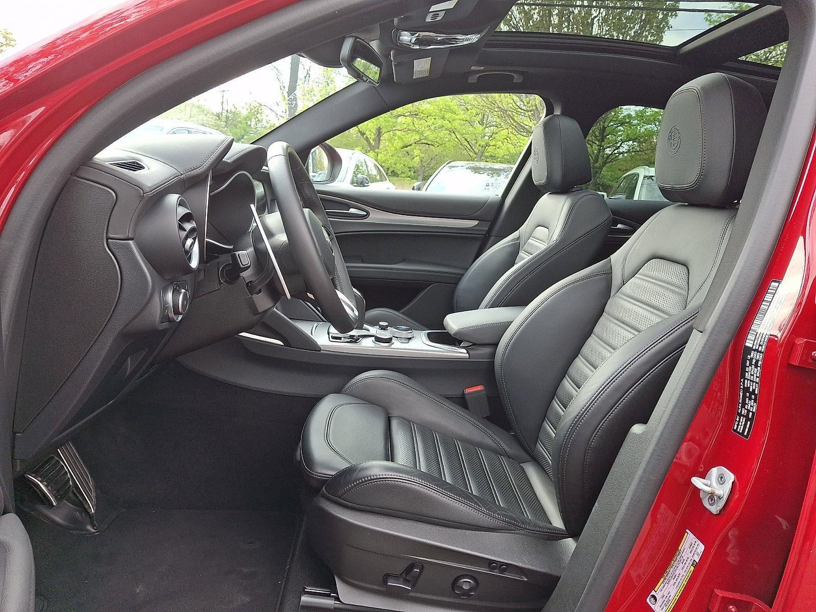 2023 Alfa Romeo Stelvio Veloce AWD