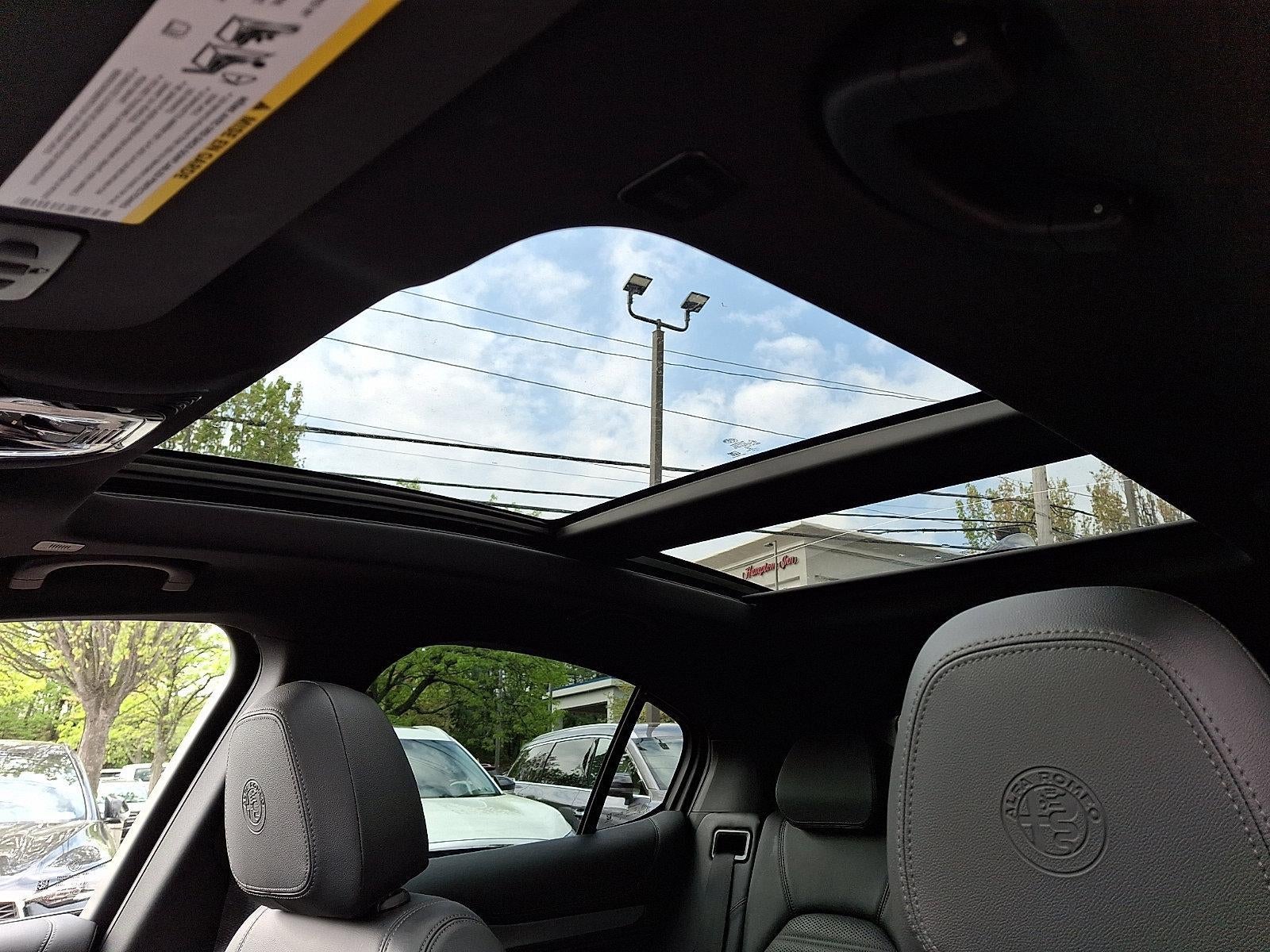 2023 Alfa Romeo Stelvio Veloce AWD