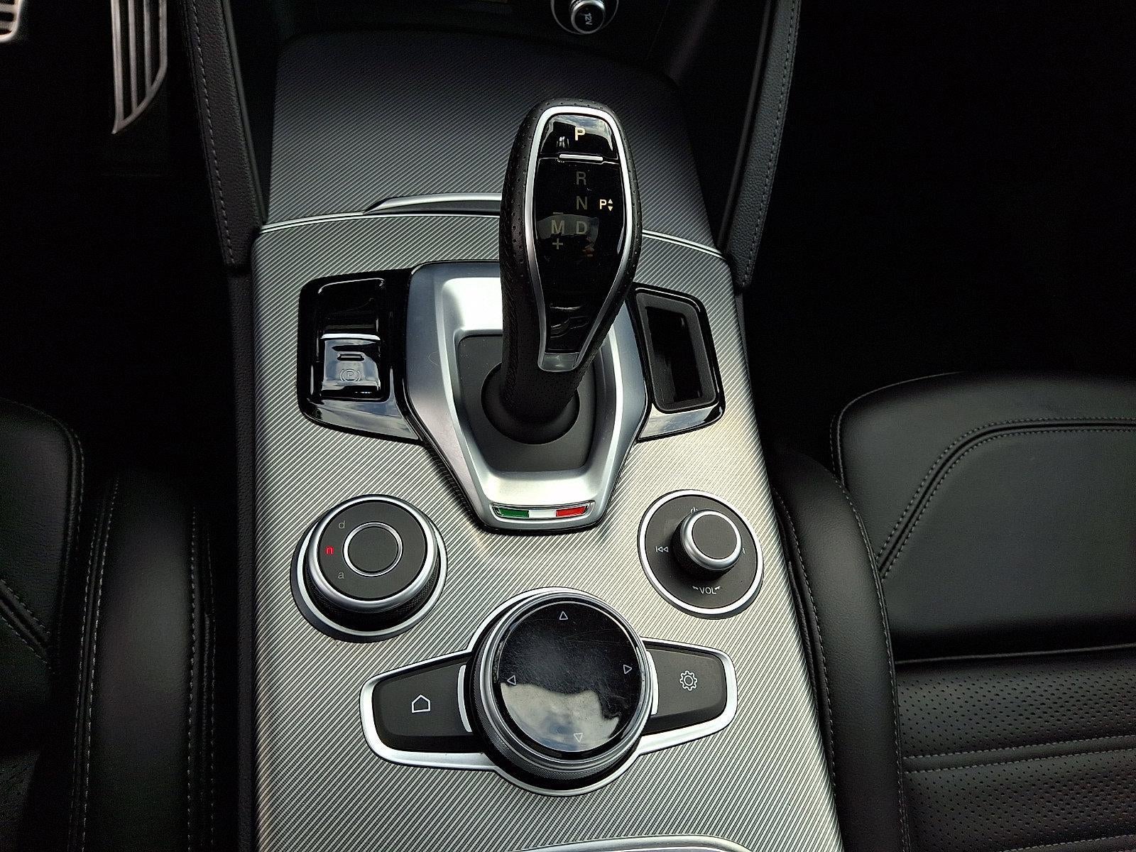 2023 Alfa Romeo Stelvio Veloce AWD