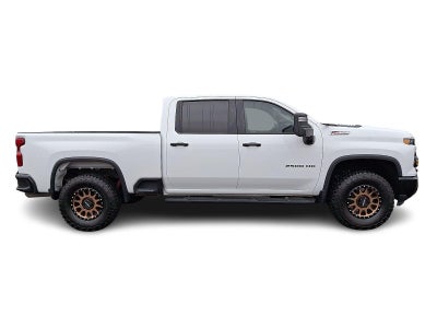 2024 Chevrolet Silverado 2500 HD Crew Cab Standard Box 4-Wheel Drive Custom