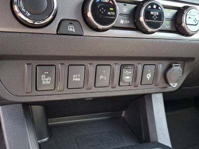 2017 Toyota Tacoma TRD Sport Double Cab 6' Bed V6 4x4 AT (Natl)