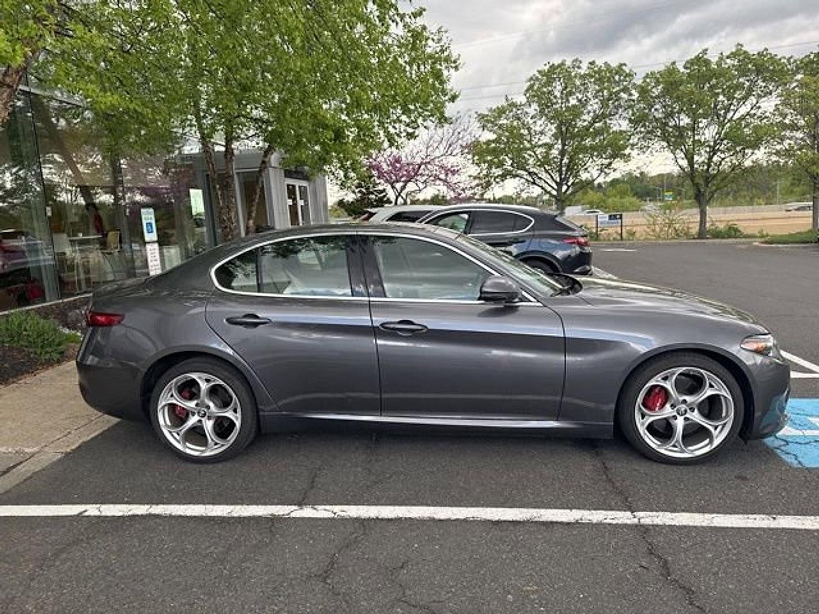 2023 Alfa Romeo Giulia Lusso AWD