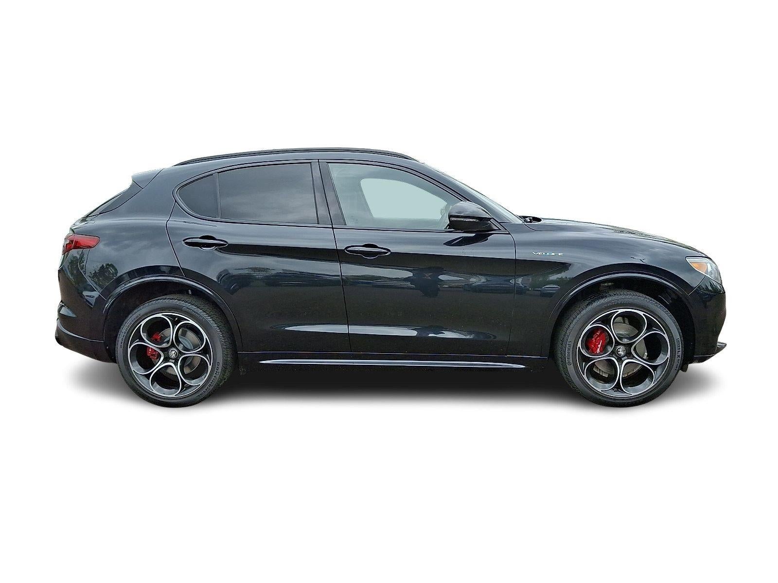 2023 Alfa Romeo Stelvio Veloce AWD
