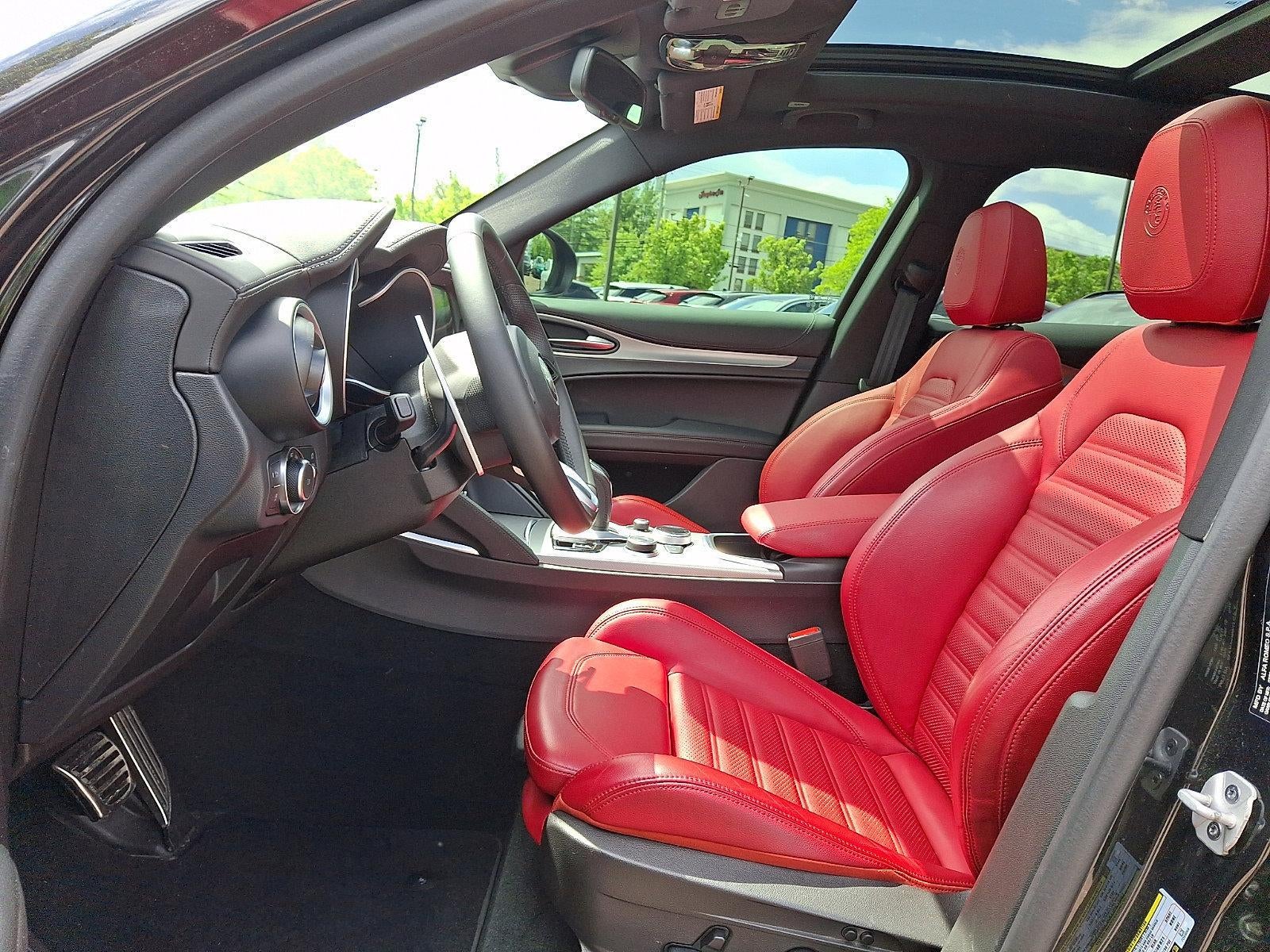 2023 Alfa Romeo Stelvio Veloce AWD