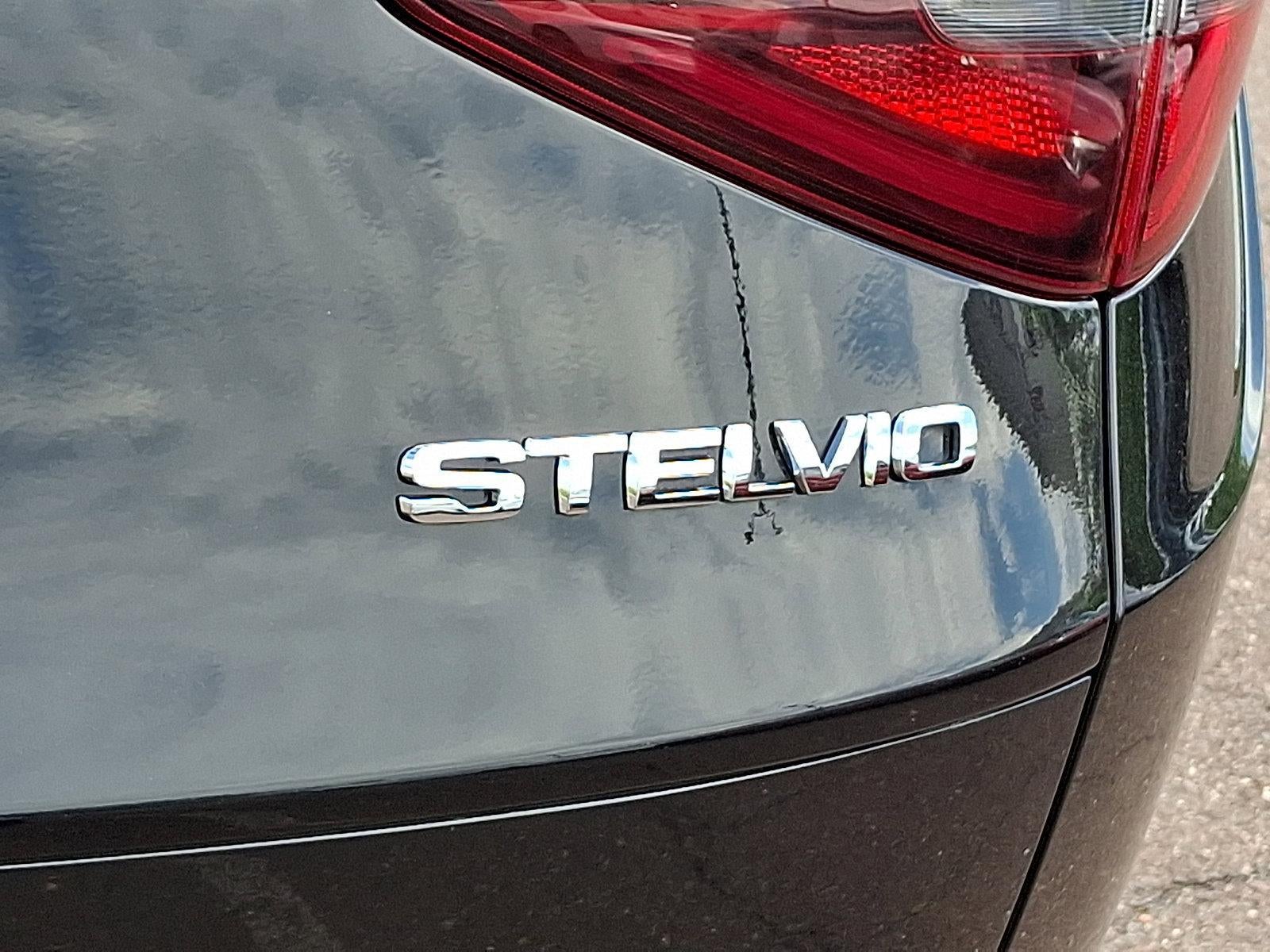 2023 Alfa Romeo Stelvio Veloce AWD