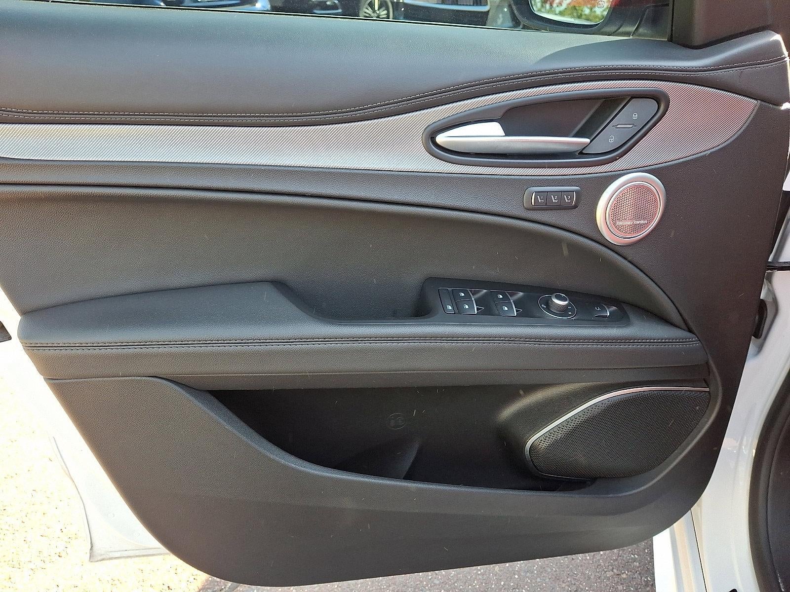 2023 Alfa Romeo Stelvio Veloce AWD