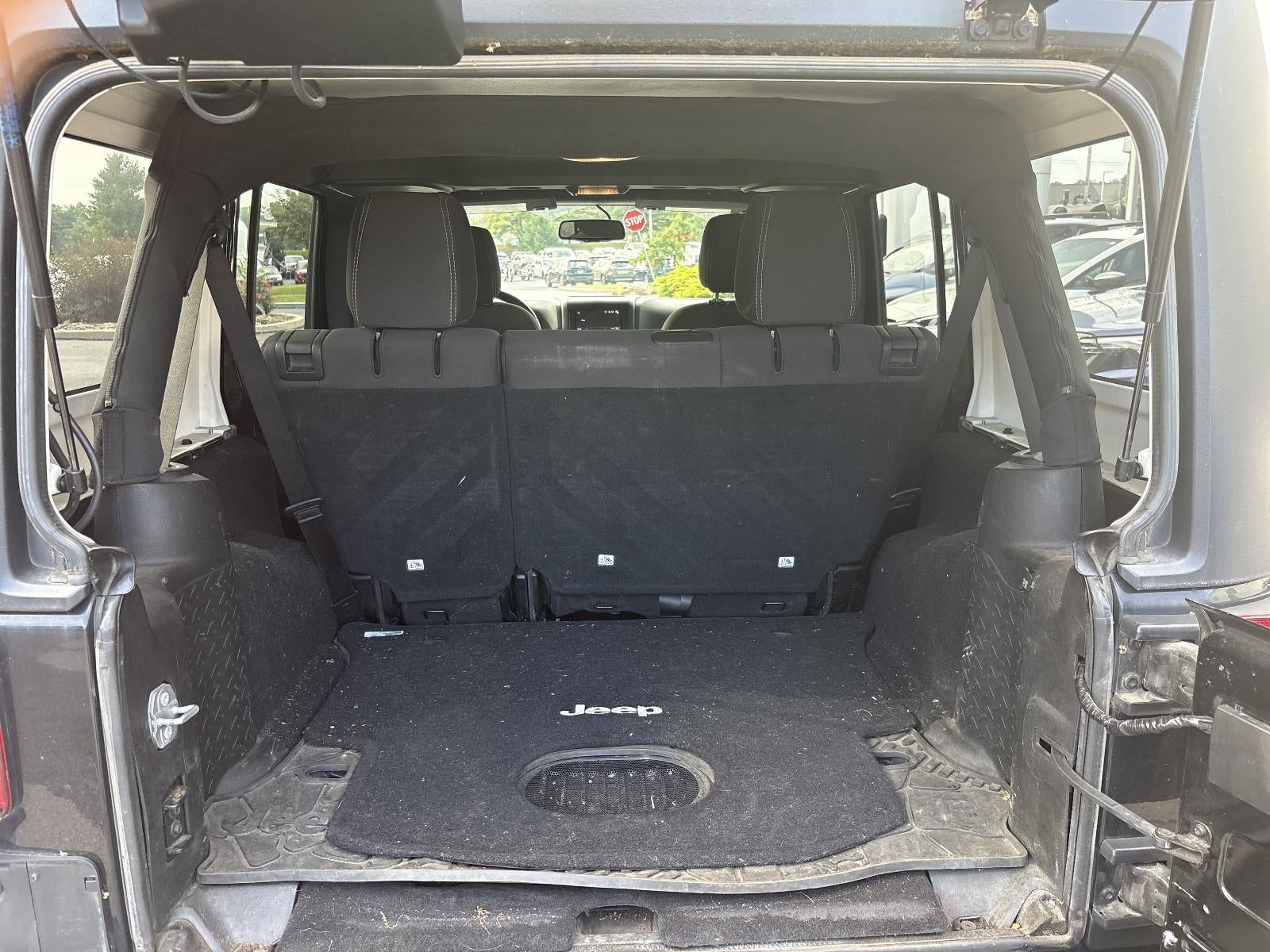 2017 Jeep Wrangler Unlimited Sahara 4x4