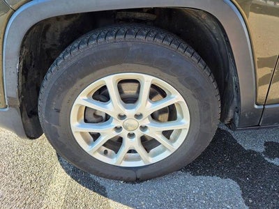 2015 Jeep Cherokee 4WD 4dr Latitude