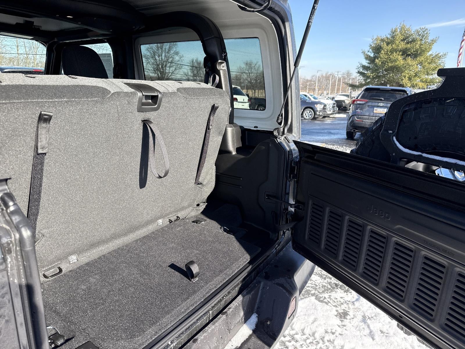 2026 Jeep Wrangler Willys 2 Door 4x4