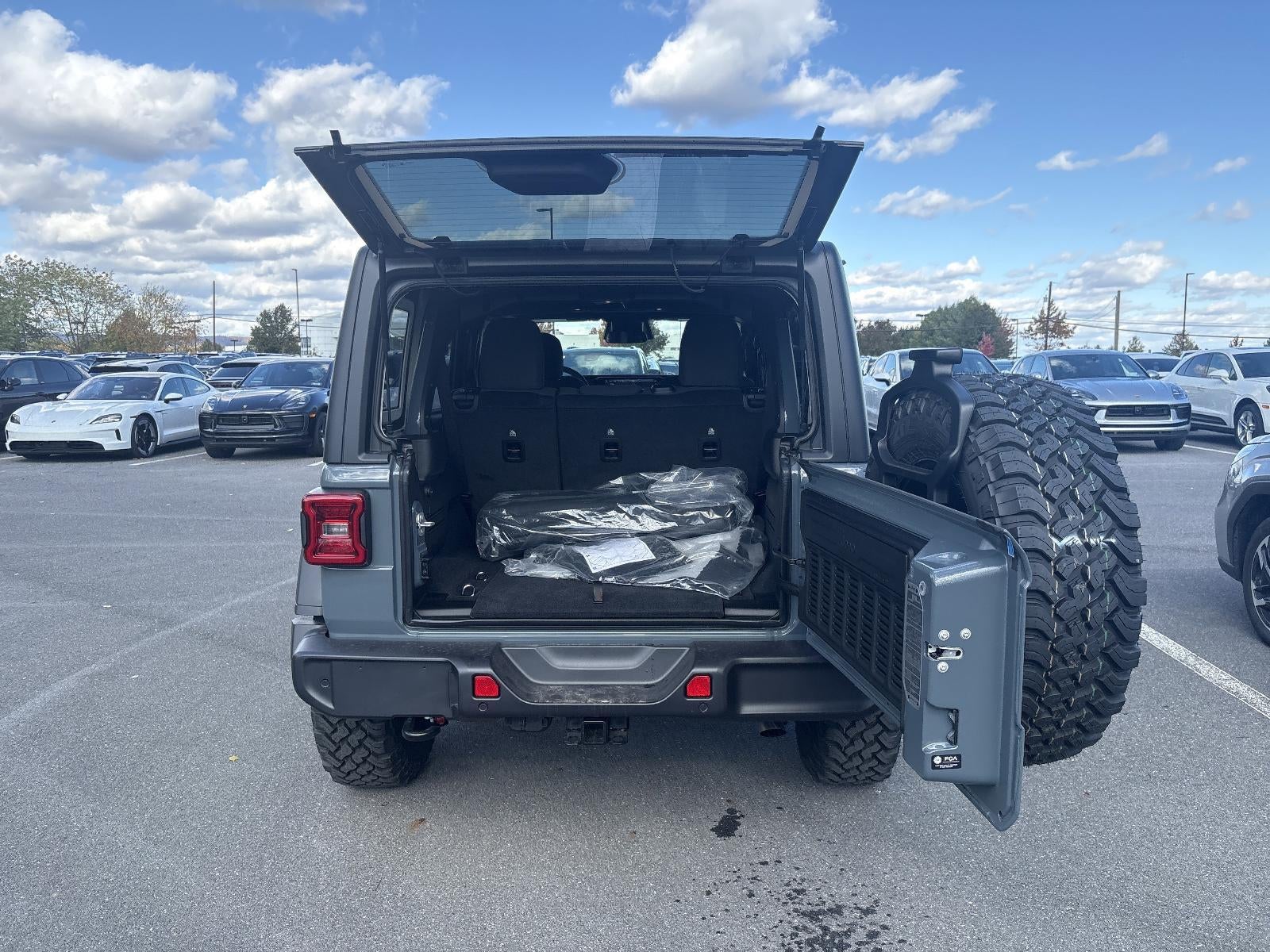 2026 Jeep Wrangler Willys 4 Door 4x4