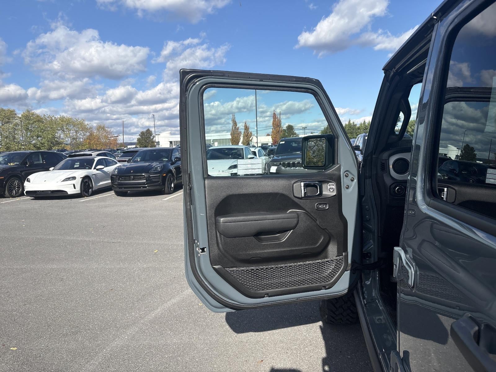 2026 Jeep Wrangler Willys 4 Door 4x4