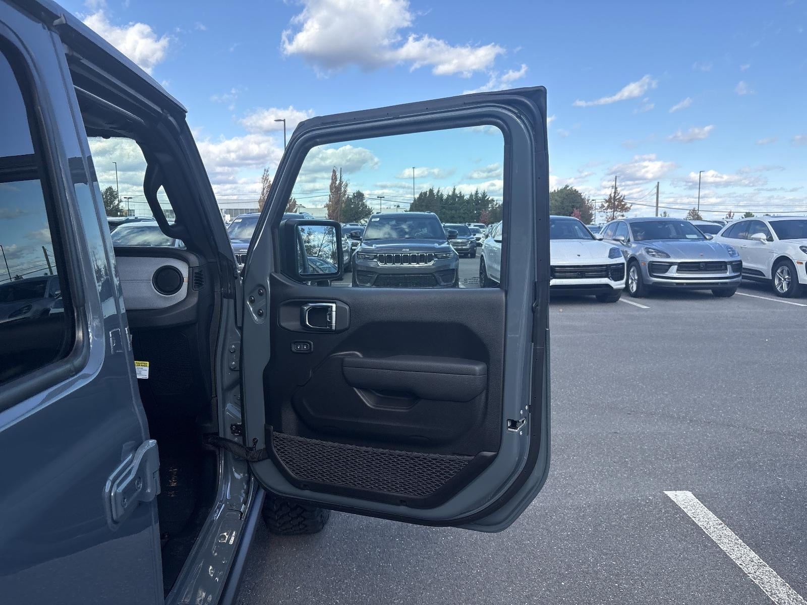 2026 Jeep Wrangler Willys 4 Door 4x4