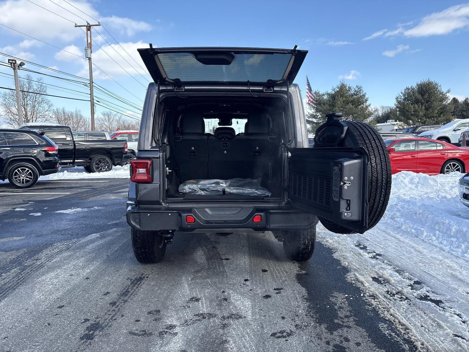 2025 Jeep Wrangler Sahara 4 Door 4x4