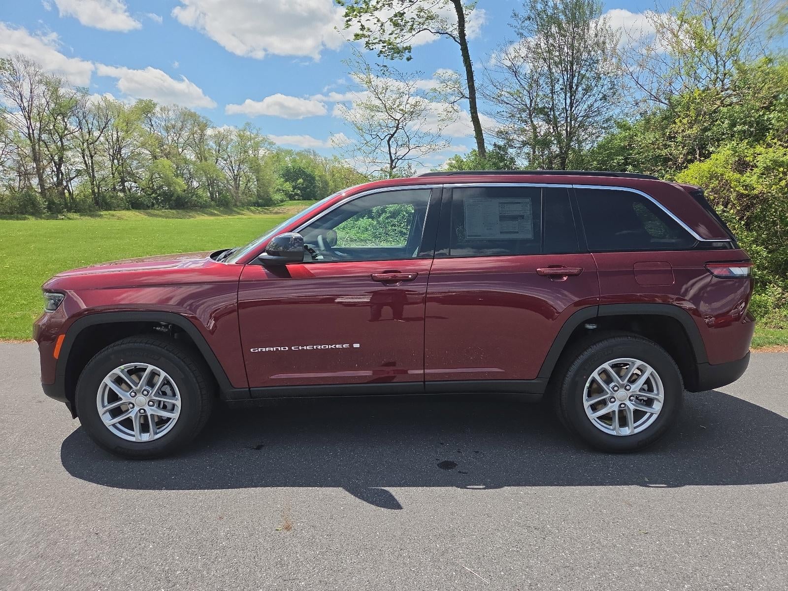 2026 Jeep Grand Cherokee Laredo X 4x4