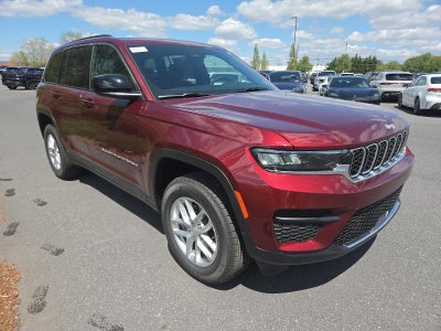 2026 Jeep Grand Cherokee Laredo X 4x4