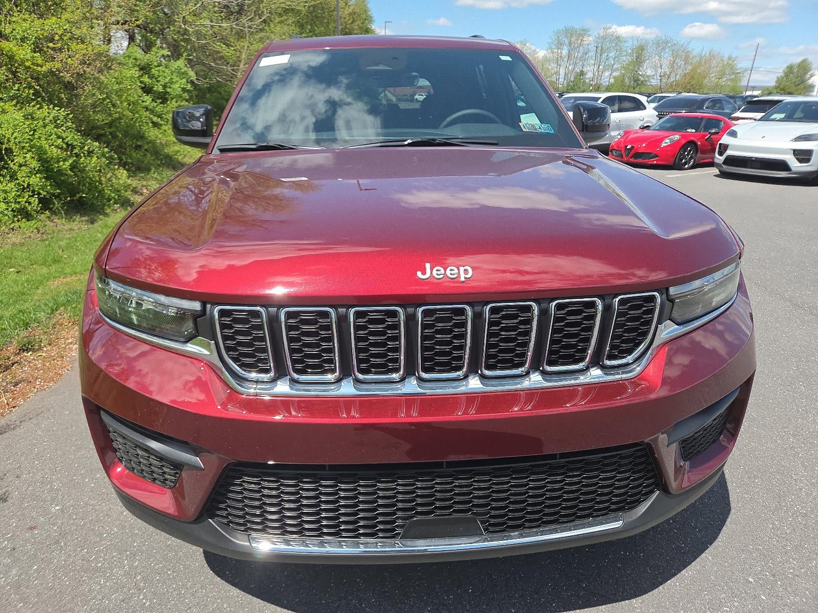 2026 Jeep Grand Cherokee Laredo X 4x4