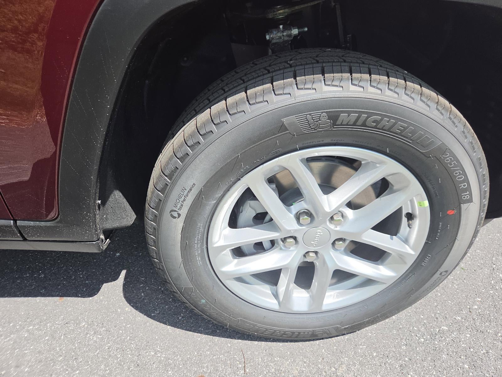 2026 Jeep Grand Cherokee Laredo X 4x4
