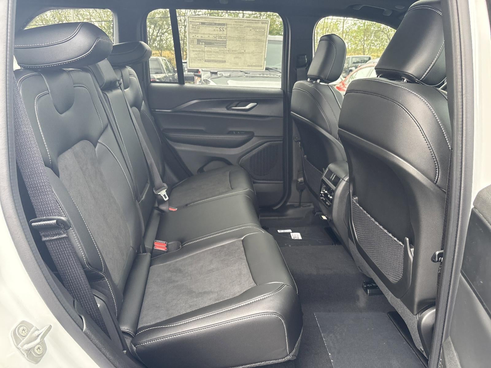 2025 Jeep Grand Cherokee Altitude X 4x4