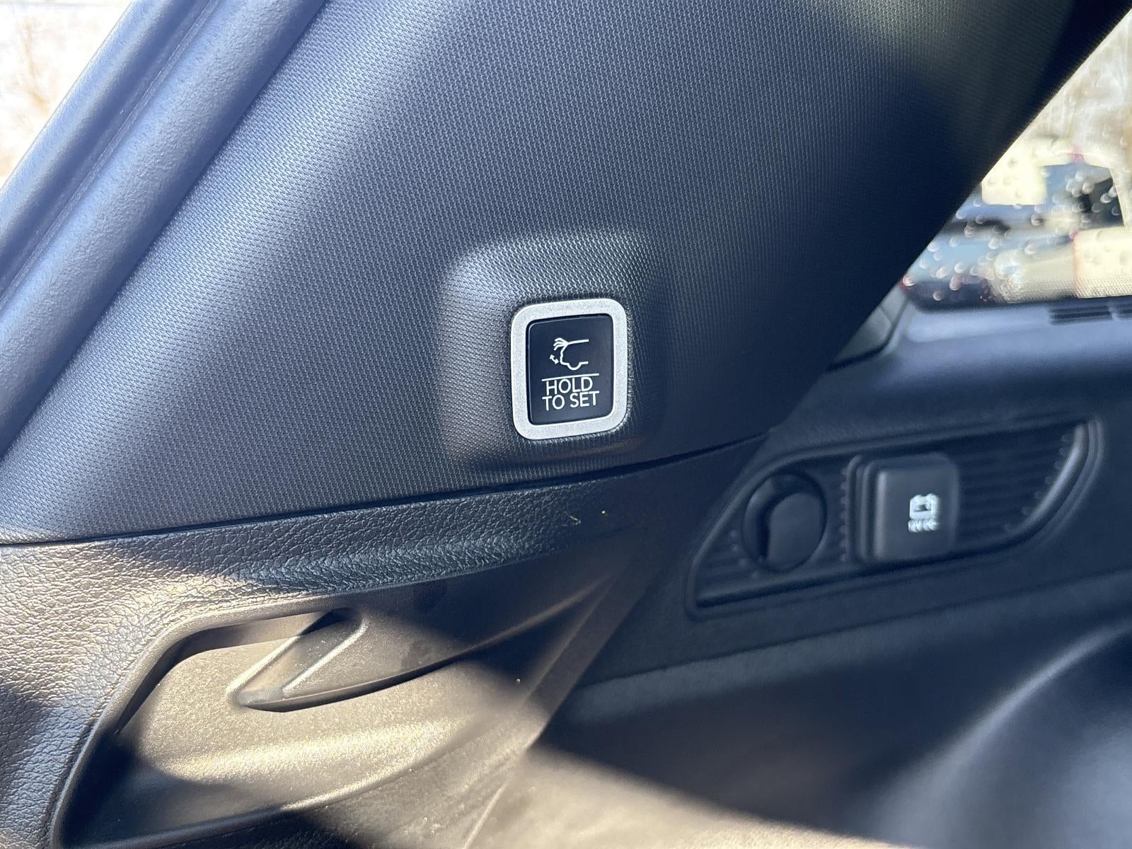 2025 Jeep Grand Cherokee Laredo 4x4