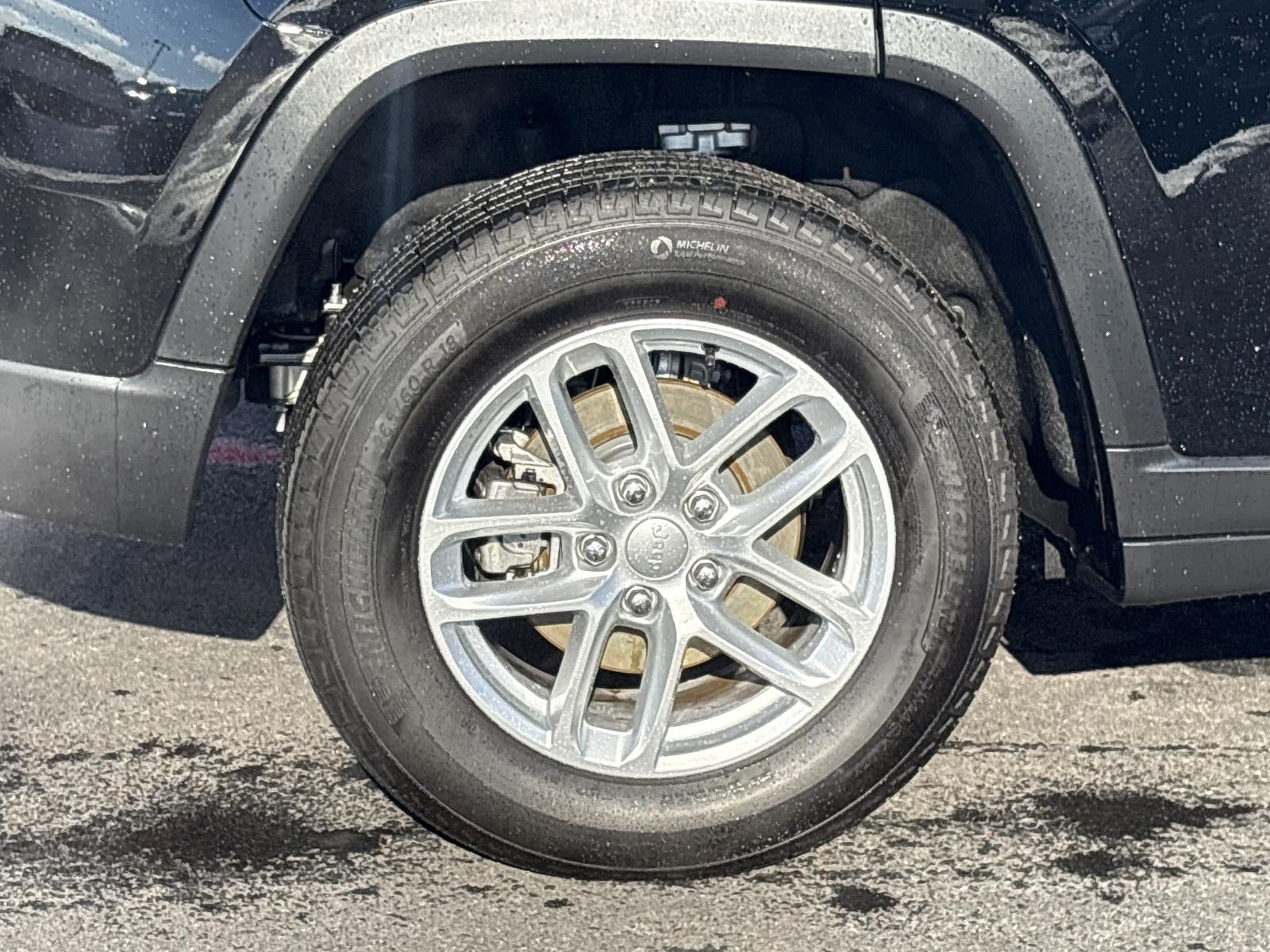 2025 Jeep Grand Cherokee Laredo 4x4