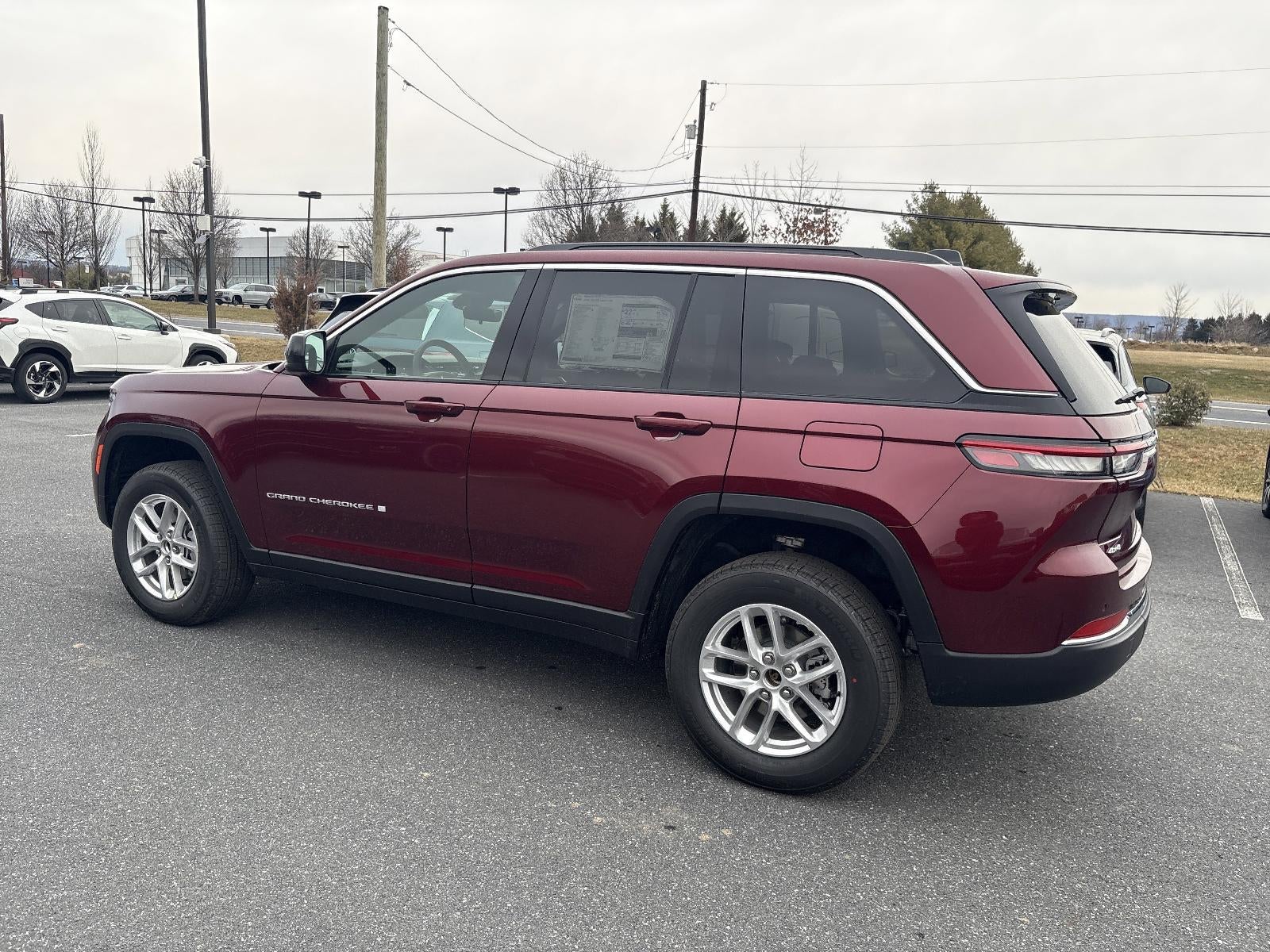 2025 Jeep Grand Cherokee Laredo X 4x4
