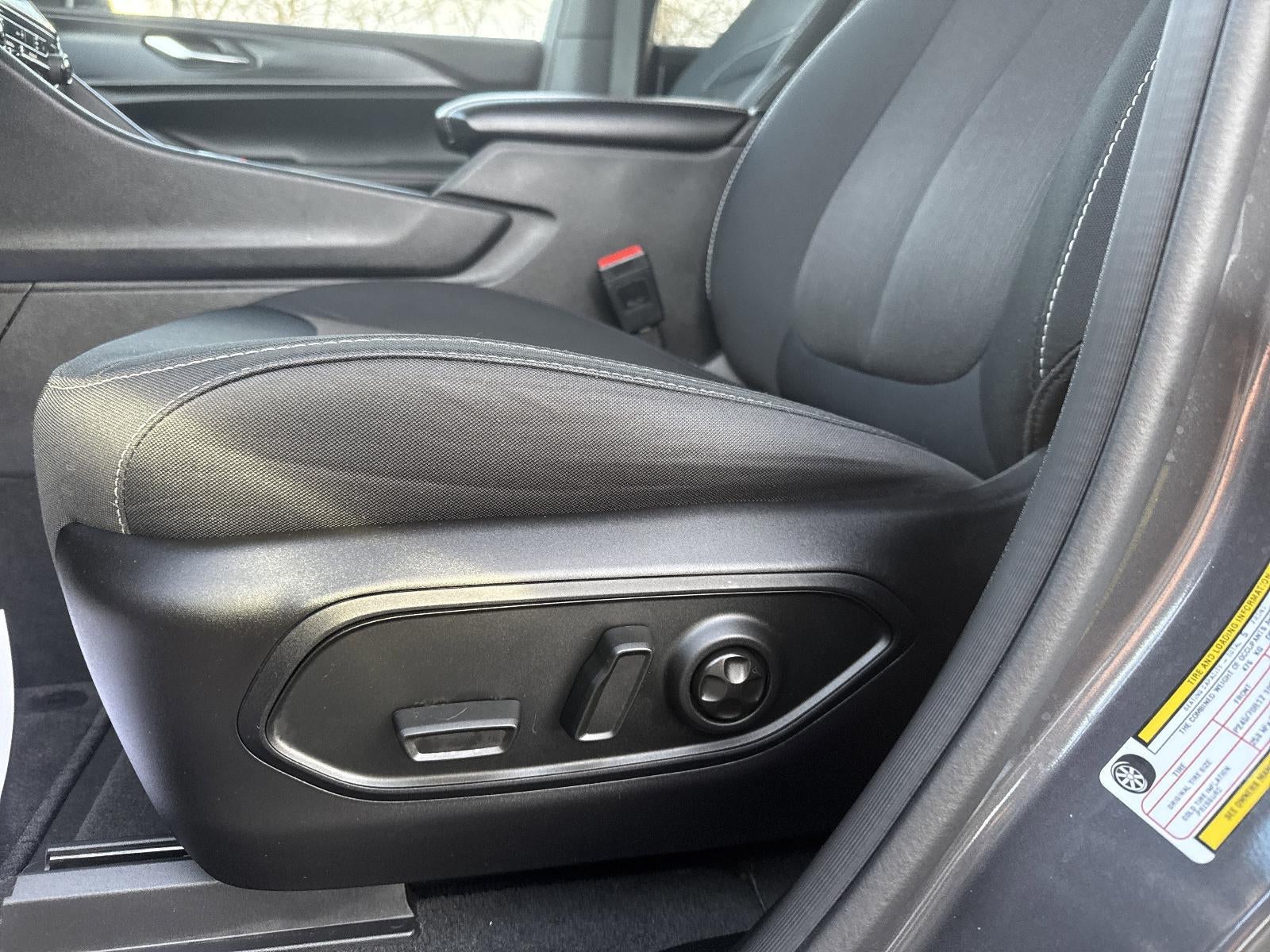 2025 Jeep Grand Cherokee Laredo 4x4