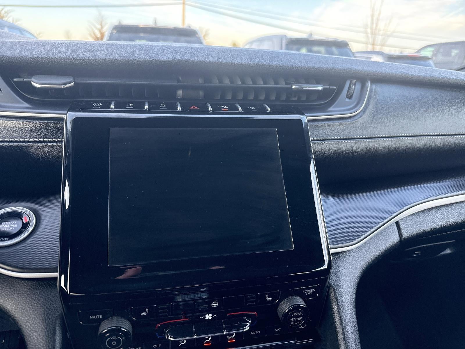 2025 Jeep Grand Cherokee Laredo 4x4