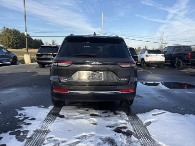 2025 Jeep Grand Cherokee Laredo 4x4