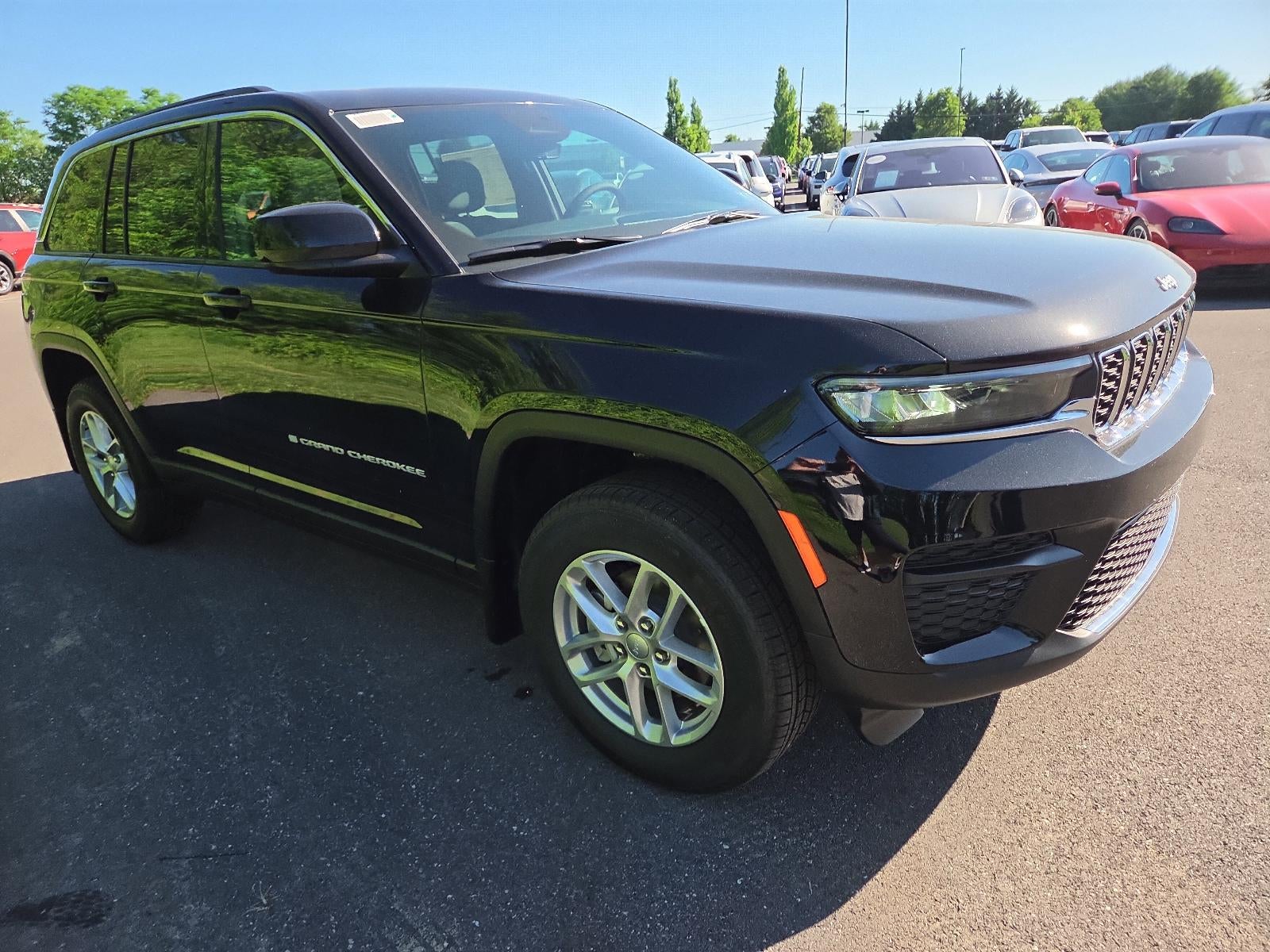 2026 Jeep Grand Cherokee Laredo X 4x4