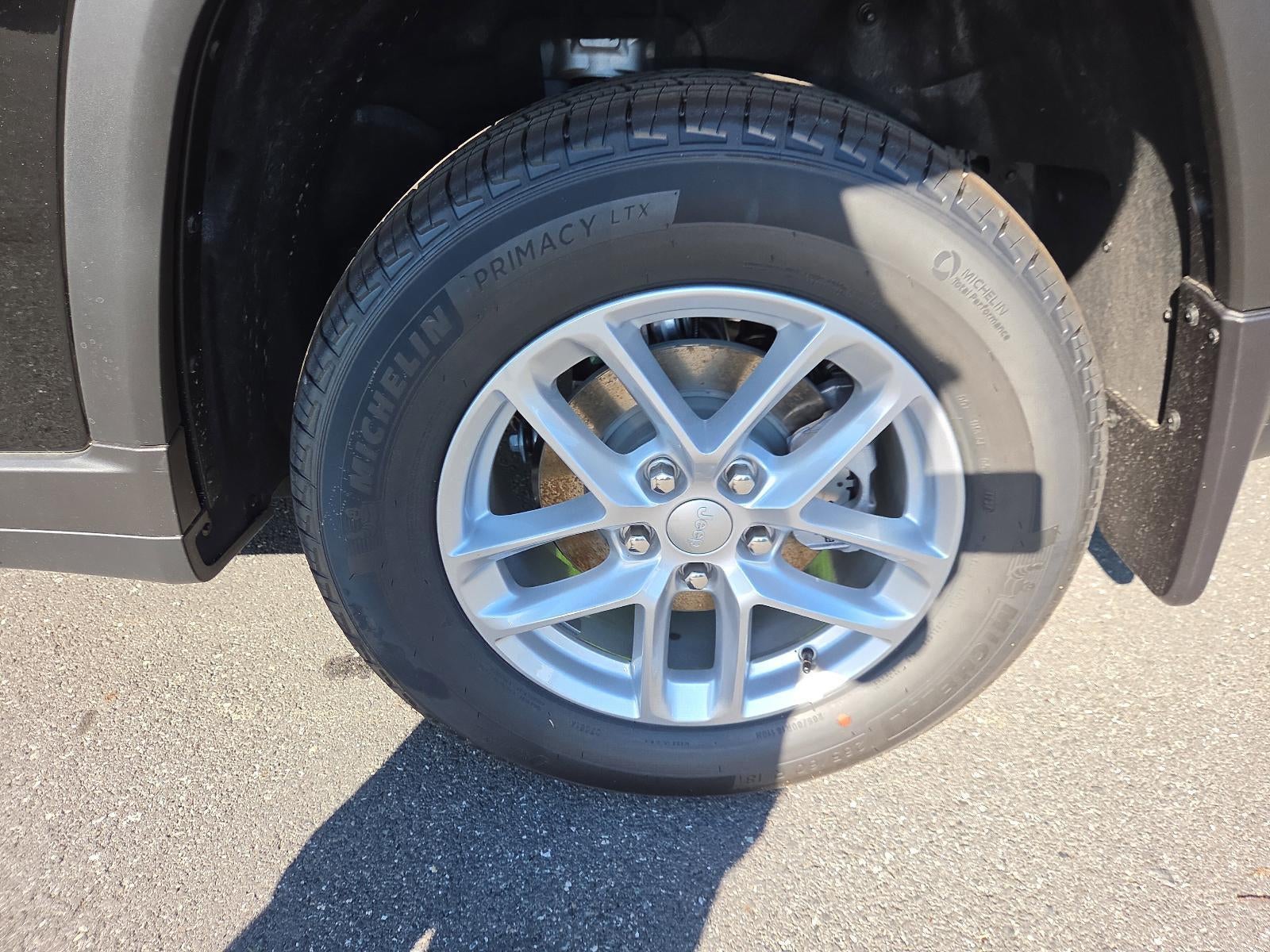 2026 Jeep Grand Cherokee Laredo X 4x4
