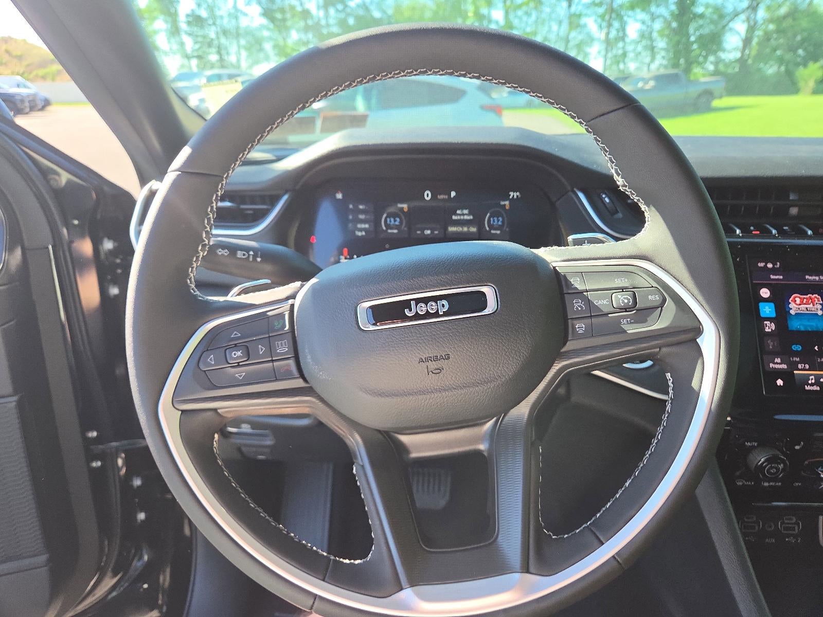 2026 Jeep Grand Cherokee Laredo X 4x4