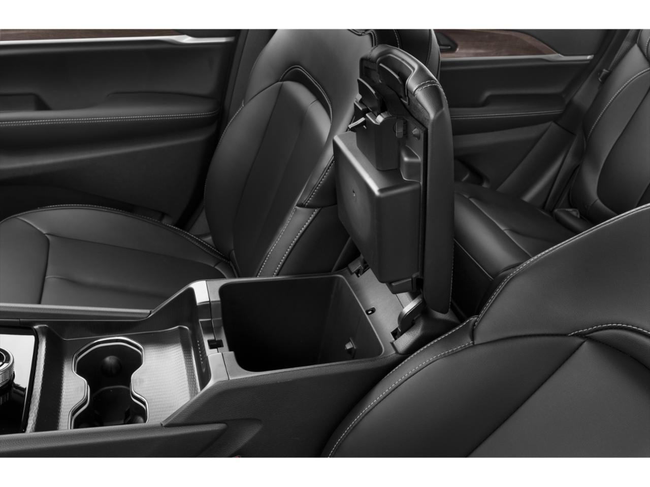 2026 Jeep Grand Cherokee Laredo X 4x4