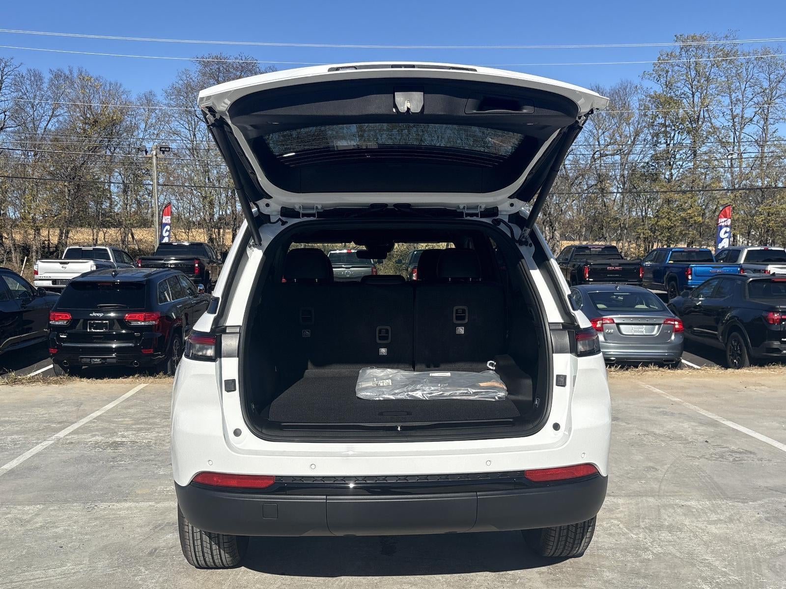 2025 Jeep Grand Cherokee Altitude X 4x4