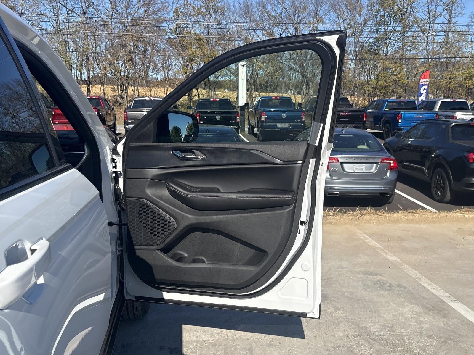 2025 Jeep Grand Cherokee Altitude X 4x4