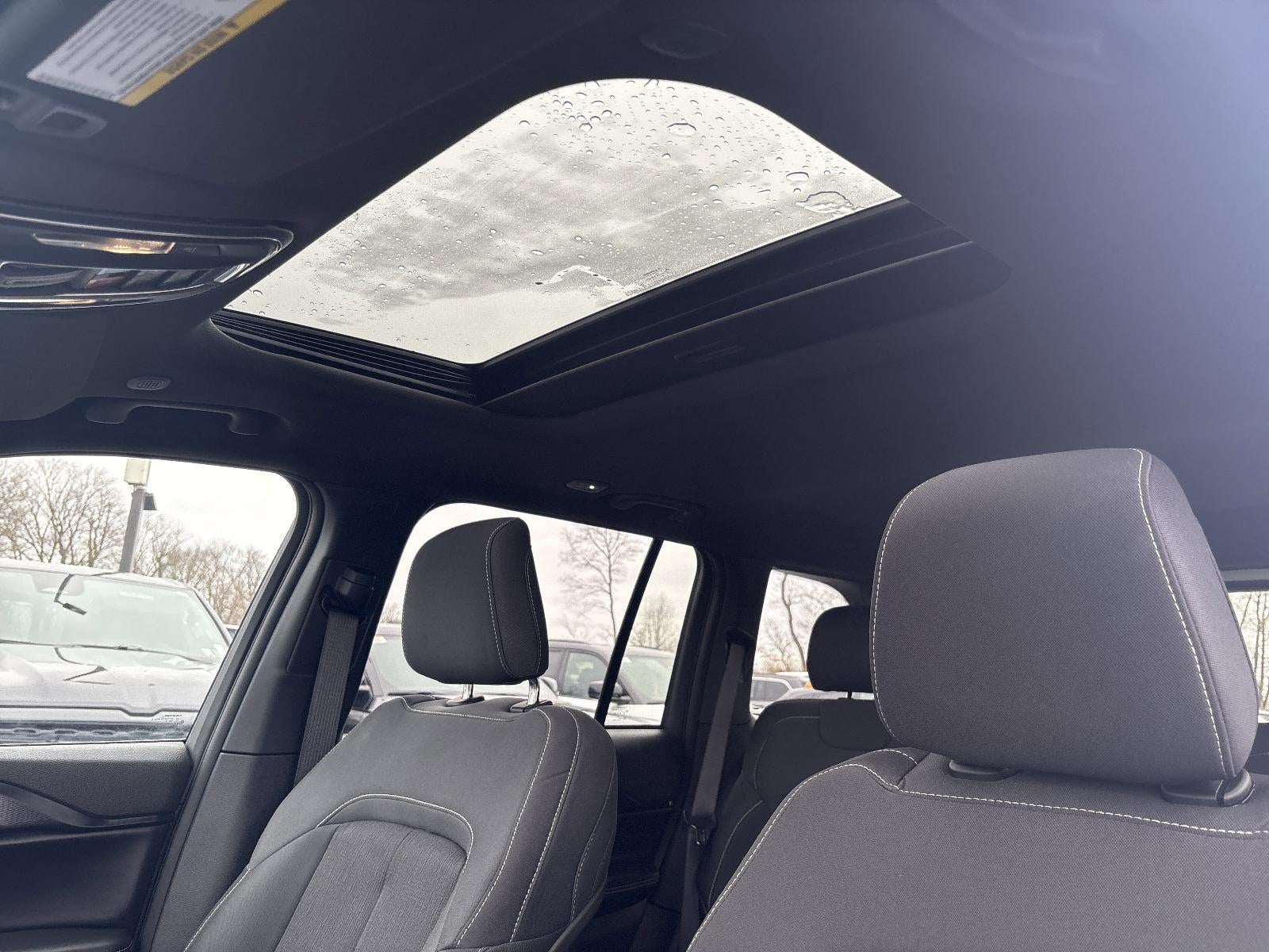 2025 Jeep Grand Cherokee Laredo X 4x4