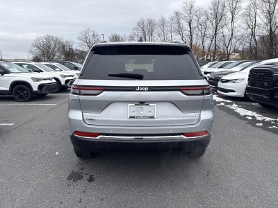 2025 Jeep Grand Cherokee Laredo X 4x4