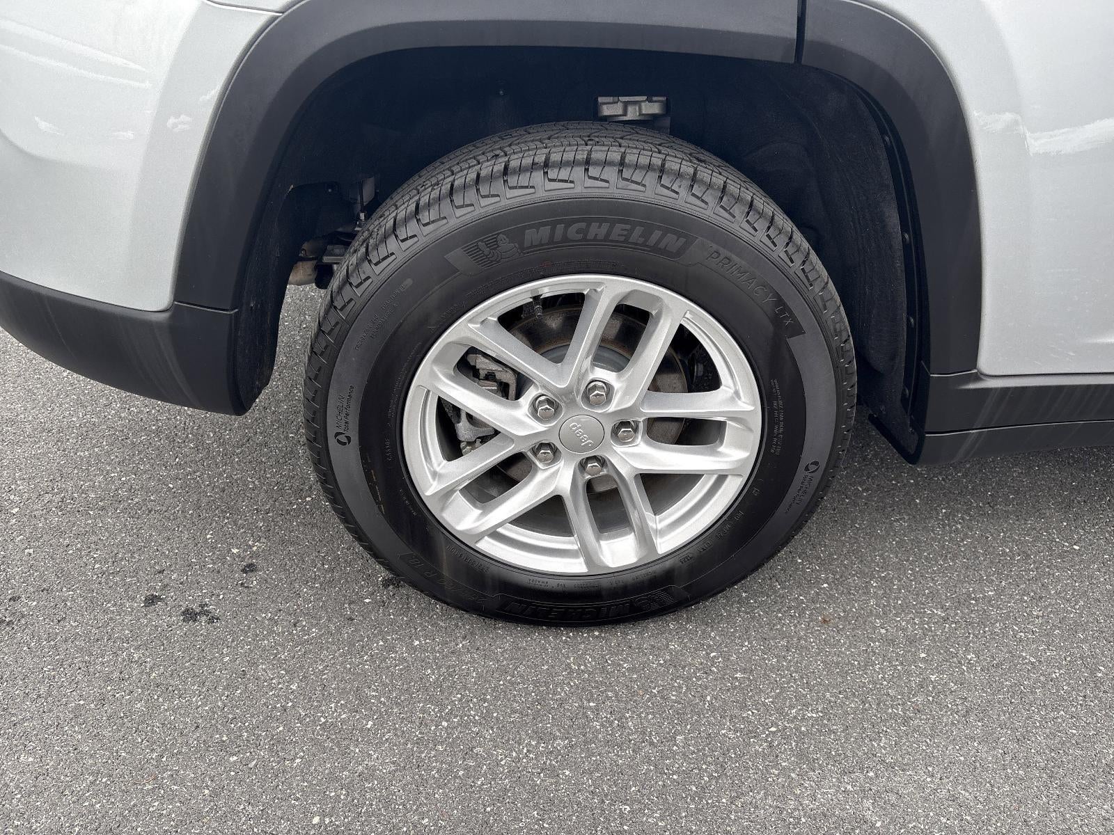 2025 Jeep Grand Cherokee Laredo X 4x4