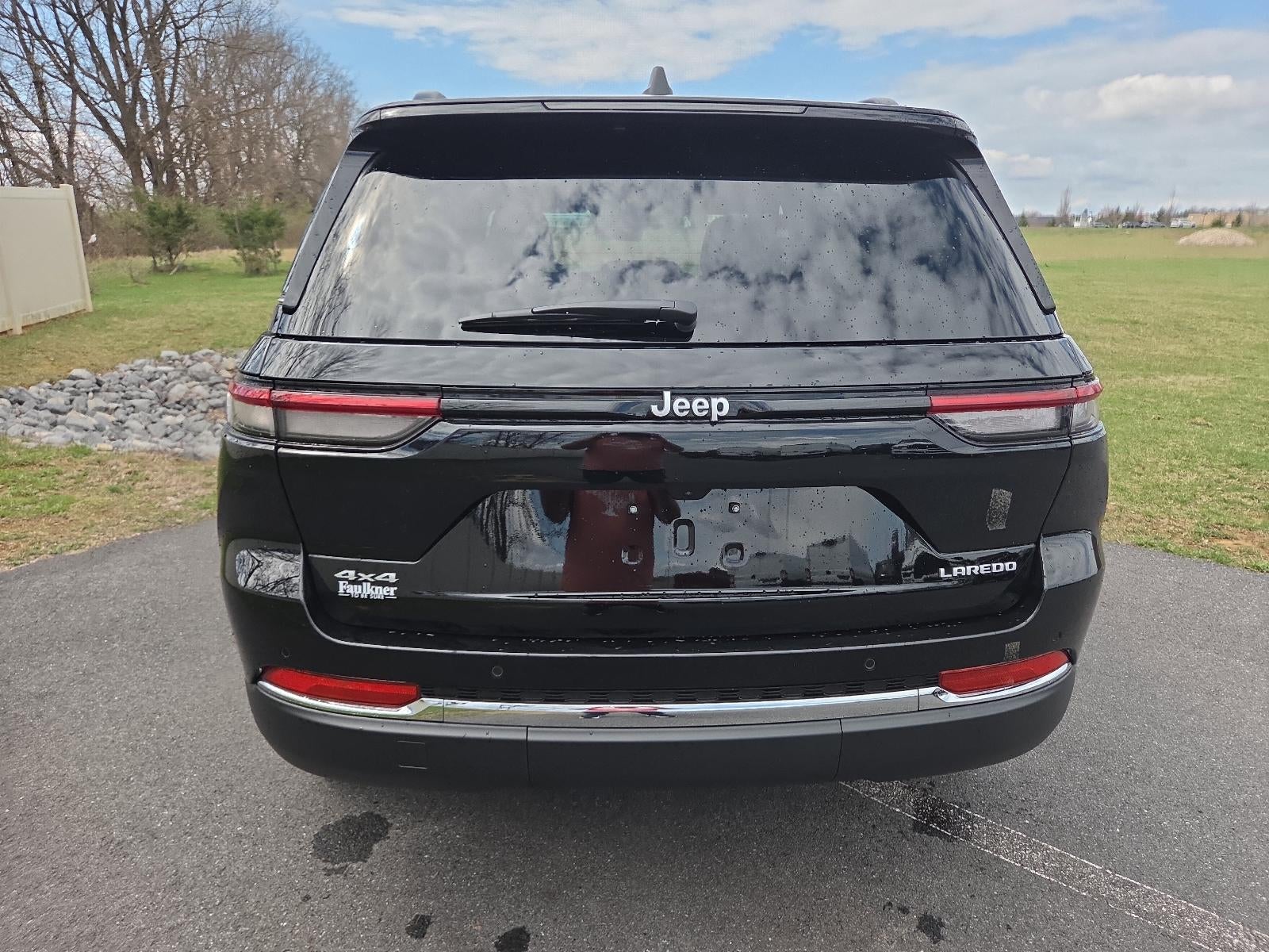 2025 Jeep Grand Cherokee Laredo X 4x4