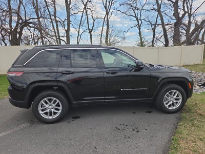 2025 Jeep Grand Cherokee Laredo X 4x4