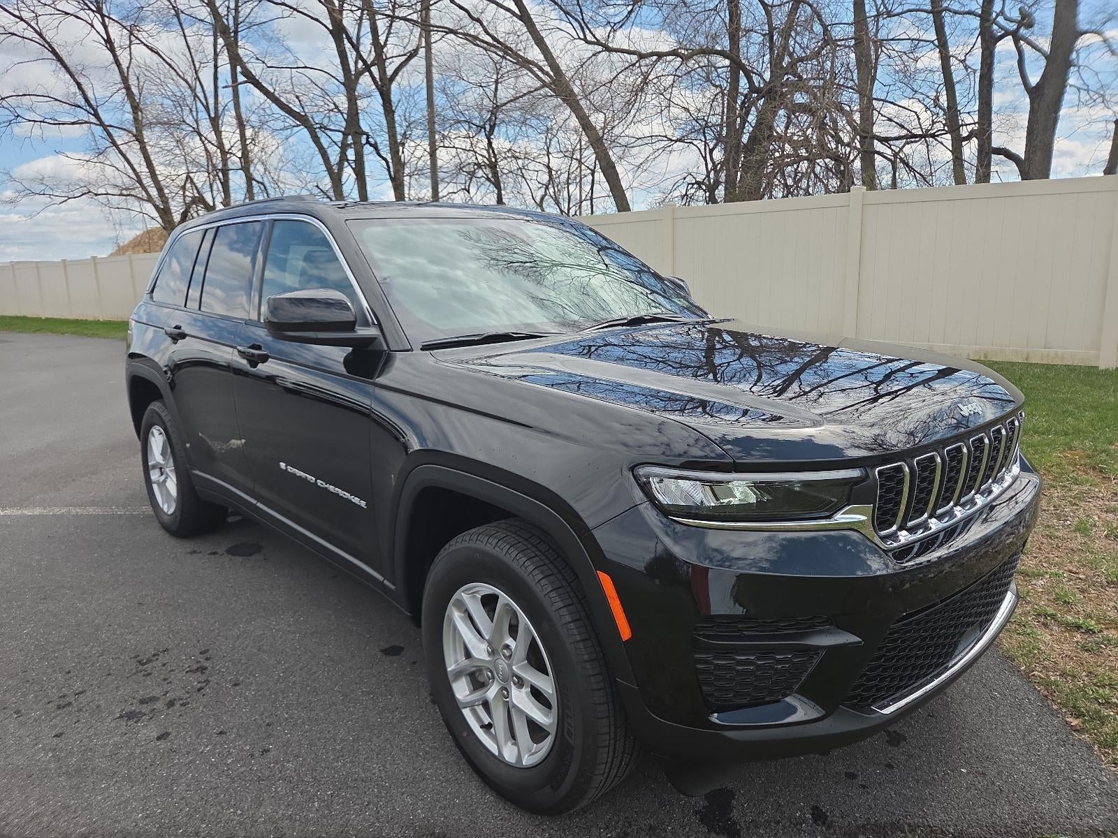 2025 Jeep Grand Cherokee Laredo X 4x4
